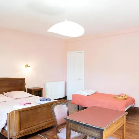 Le Caddet Maison Béarnaise Hébergement de vacances Poursiugues-Boucoue